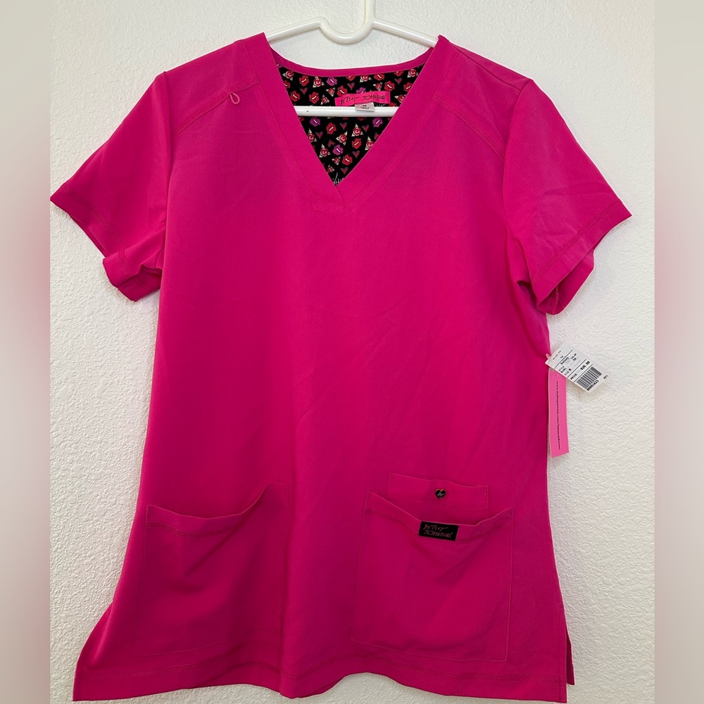 Scrub top